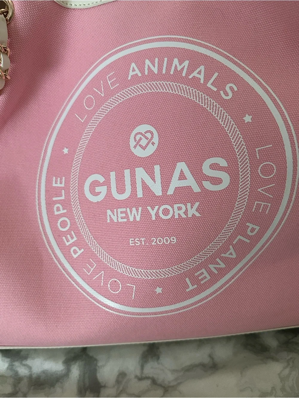 Gunas New York Pink Canvas Tote with Matching Pouch - Picture 3 of 5